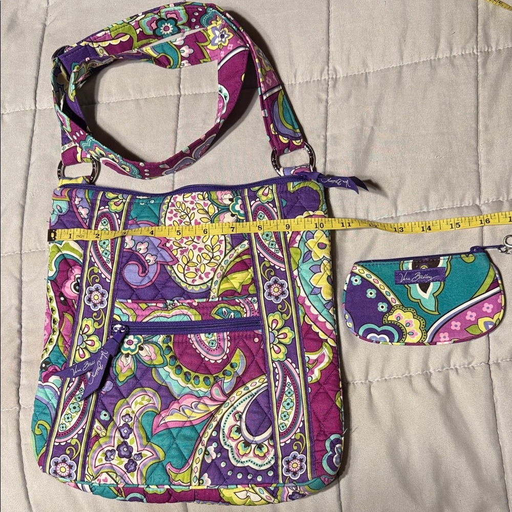 Vera Bradley Vibrant Purple Paisley tote w/matching coin purse. EC - Picture 2 of 12